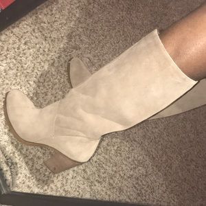 Lucky 🍀 Brand suede boots (New without tags)